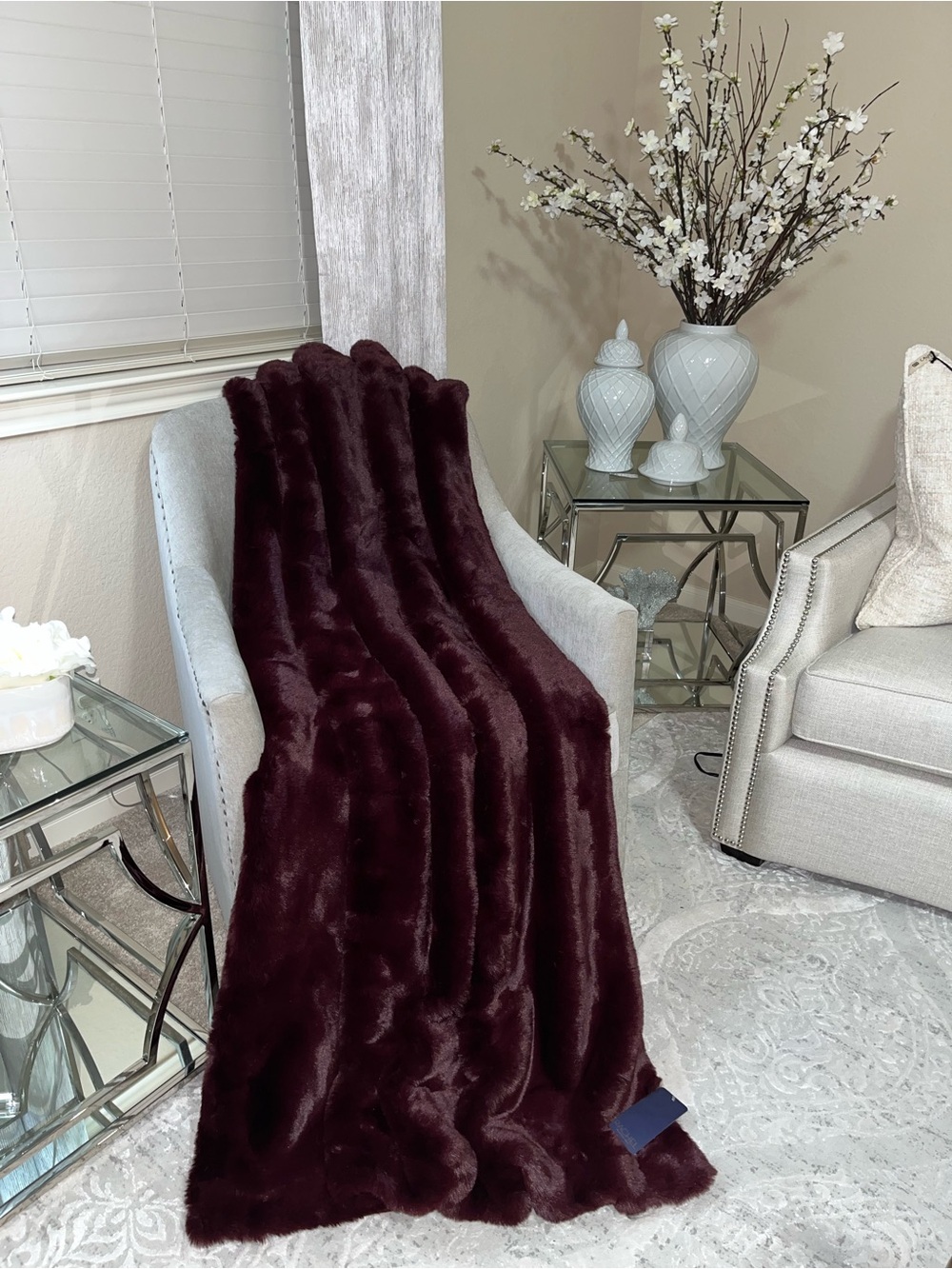 1-NWT RACHEL ROY WINE RABBIT FAUX FUR LUXURY THROW BLANKET